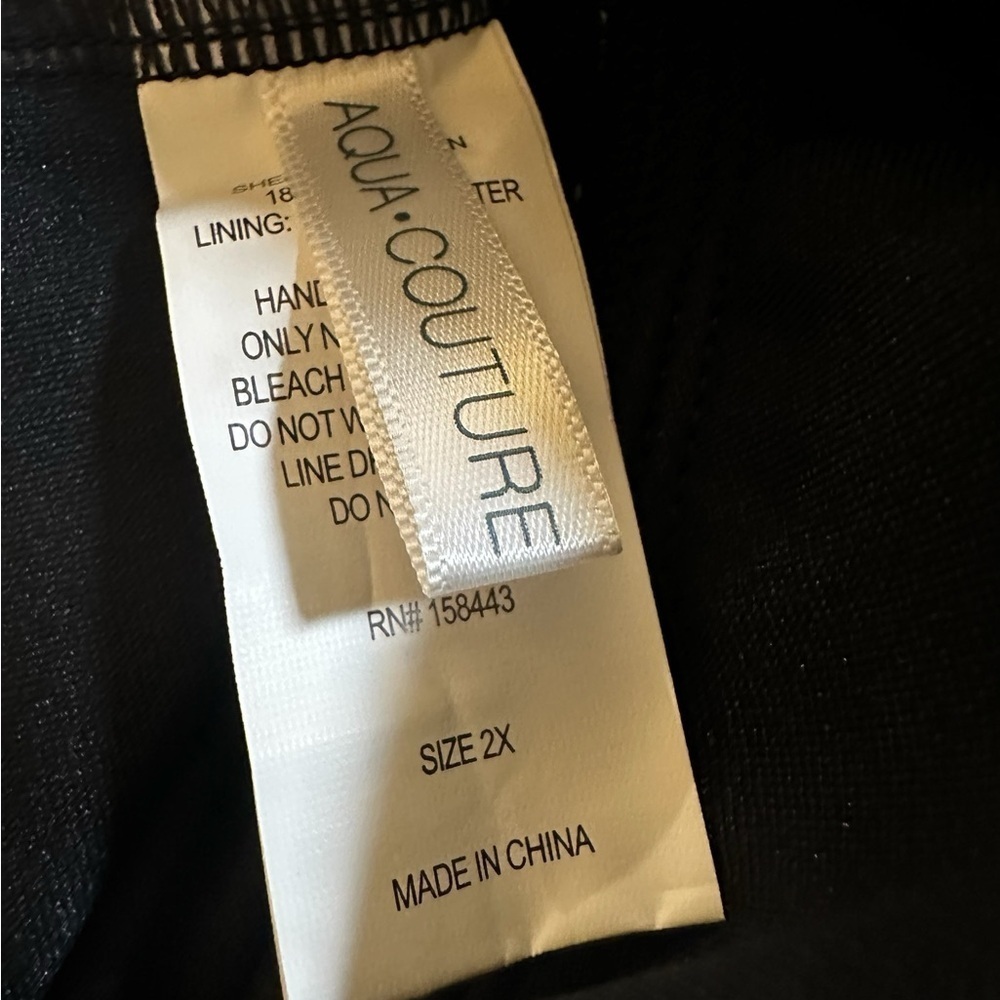 Aqua Couture Women's Swim Suit Top Size 2XL Black/Gold - Picture 7 of 11